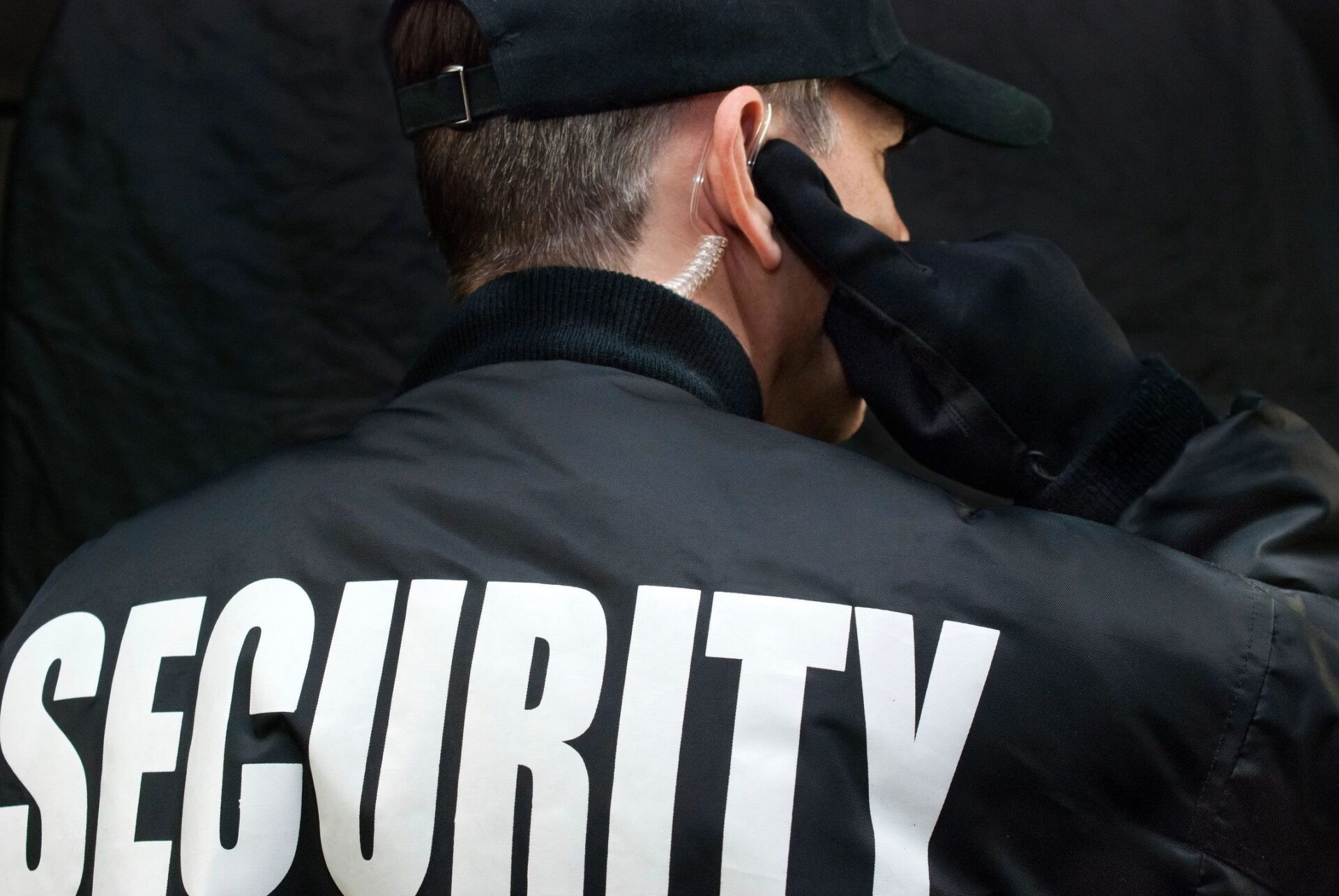 المهارات اللازمة لتوظيف حارس الأمن